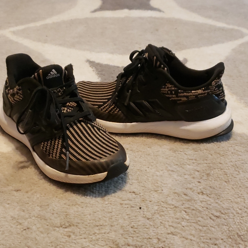 Adidas boys rapidrun tennis shoes
